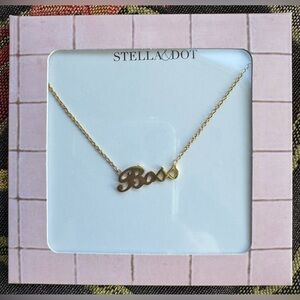 🆕 Stella & Dot: 💛Gold BOSS Necklace💛